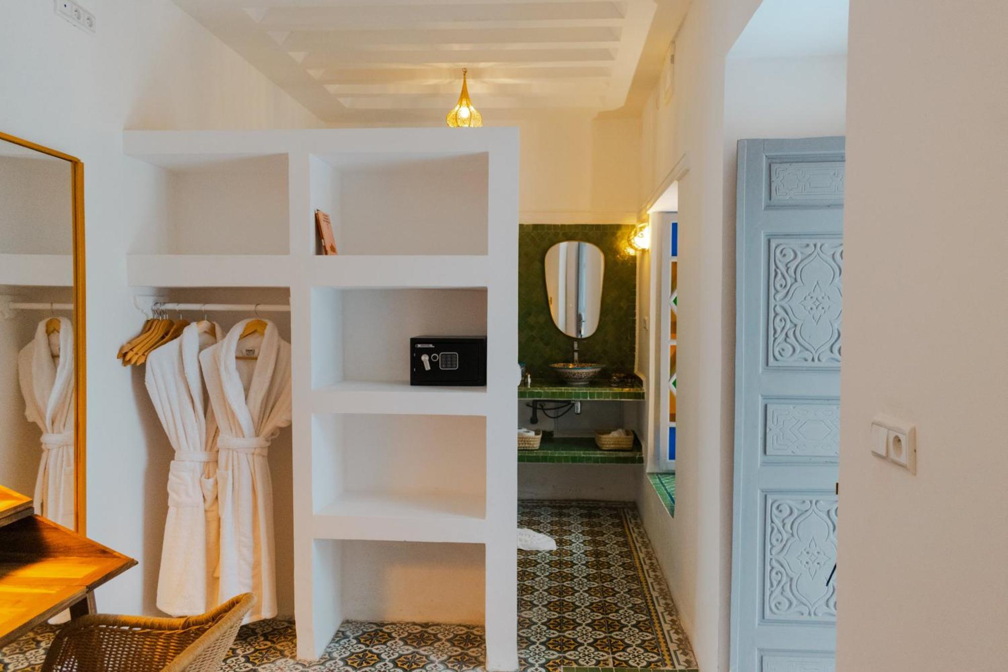 Boutique Hotel La Maison Darts Et Medicine Marrakesh Habitación foto